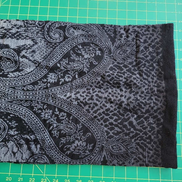 Ahujason Wool Infinity Scarf - Picture 4 of 6